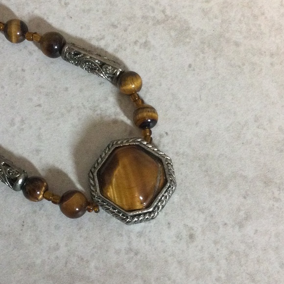 Tiger eye drop bead 9.5” necklace - Picture 3 of 9